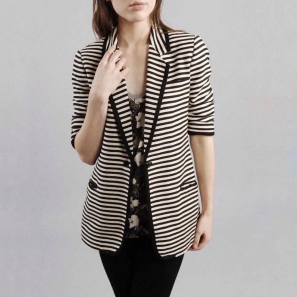 Elizabeth and James Stripe Ruched Elbow Sleeve Blazer Minimalist Quiet Luxury
